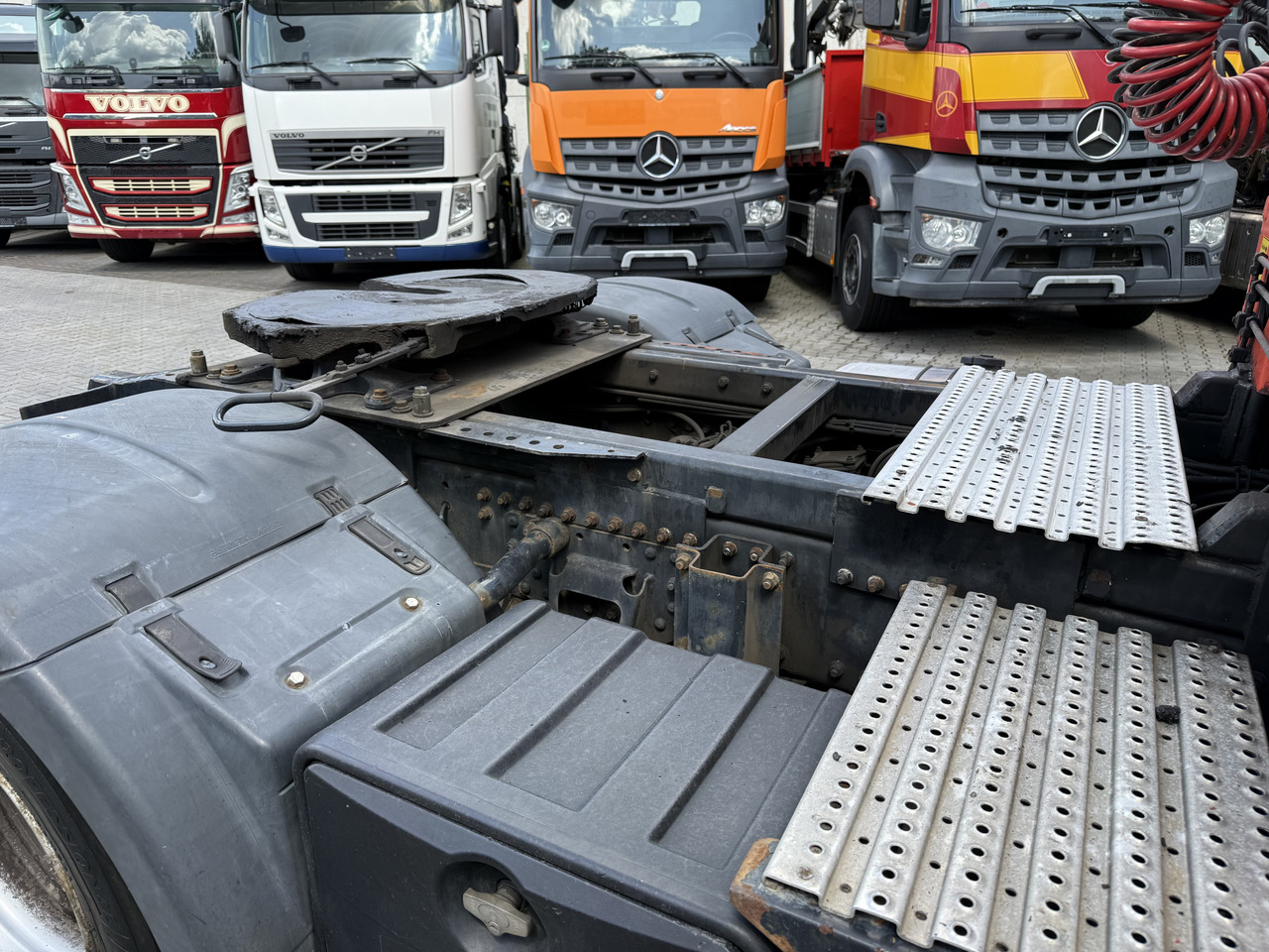 MAN TGA 18.430 Kran Palfinger 16502 bis 26.5 Meter - شاحنة جرار: صور 2 MAN TGA 18.430 Kran Palfinger 16502 bis 26.5 Meter - شاحنة جرار: صور 2