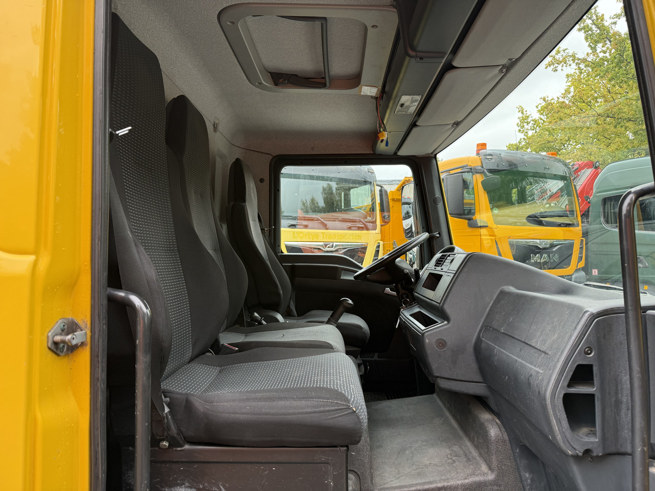 MAN TGL 8.180 BB - شاحنات مسطحة: صور 5 MAN TGL 8.180 BB - شاحنات مسطحة: صور 5