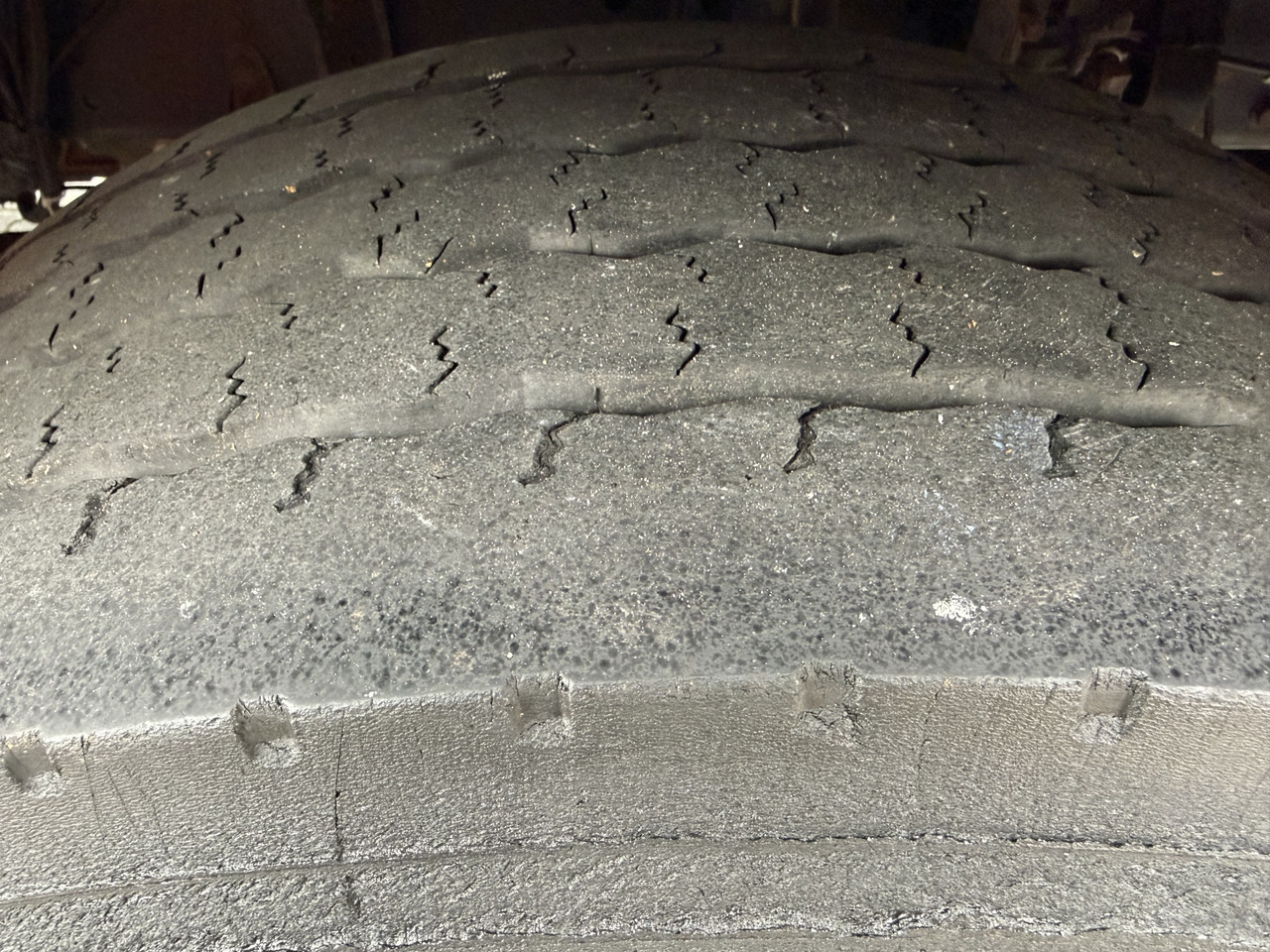 MAN TGS 26.360 6X2 Palfinger 27002 bis 26.5 Meter - شاحنة كرين, شاحنات مسطحة: صور 4 MAN TGS 26.360 6X2 Palfinger 27002 bis 26.5 Meter - شاحنة كرين, شاحنات مسطحة: صور 4