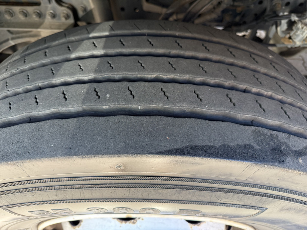 Mercedes-Benz Actros 1827 Kran Palfinger PK 9002 - شاحنات مسطحة, شاحنة كرين: صور 2 Mercedes-Benz Actros 1827 Kran Palfinger PK 9002 - شاحنات مسطحة, شاحنة كرين: صور 2