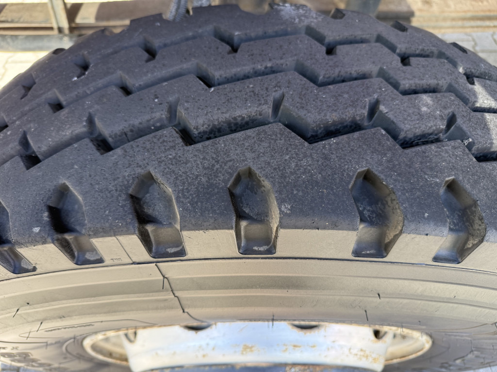 Mercedes-Benz Axor 1829 AK 4X4 Meiller - قلابات: صور 5 Mercedes-Benz Axor 1829 AK 4X4 Meiller - قلابات: صور 5