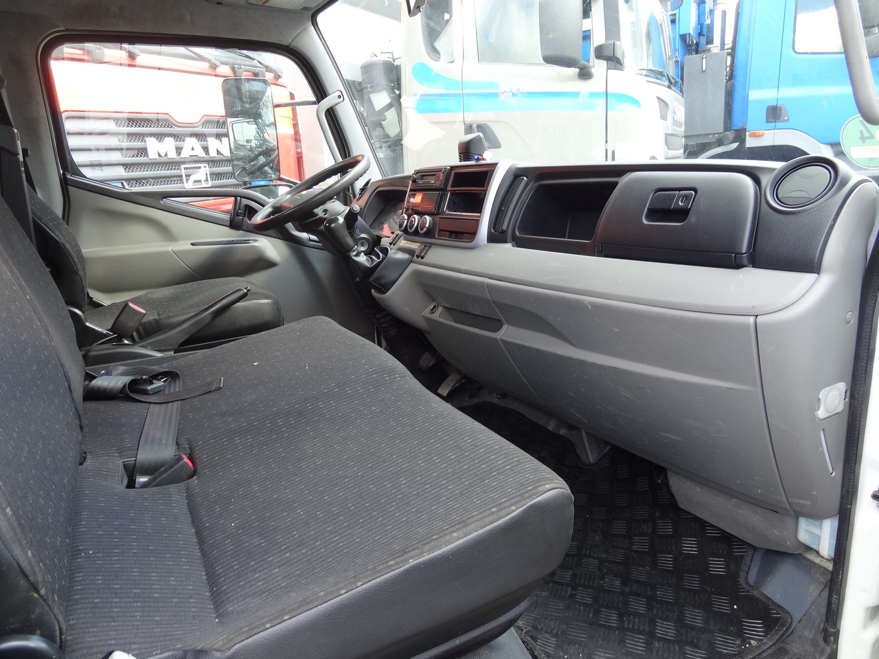 Mitsubishi Fuso 7C18 Meiller - قلابات: صور 5 Mitsubishi Fuso 7C18 Meiller - قلابات: صور 5