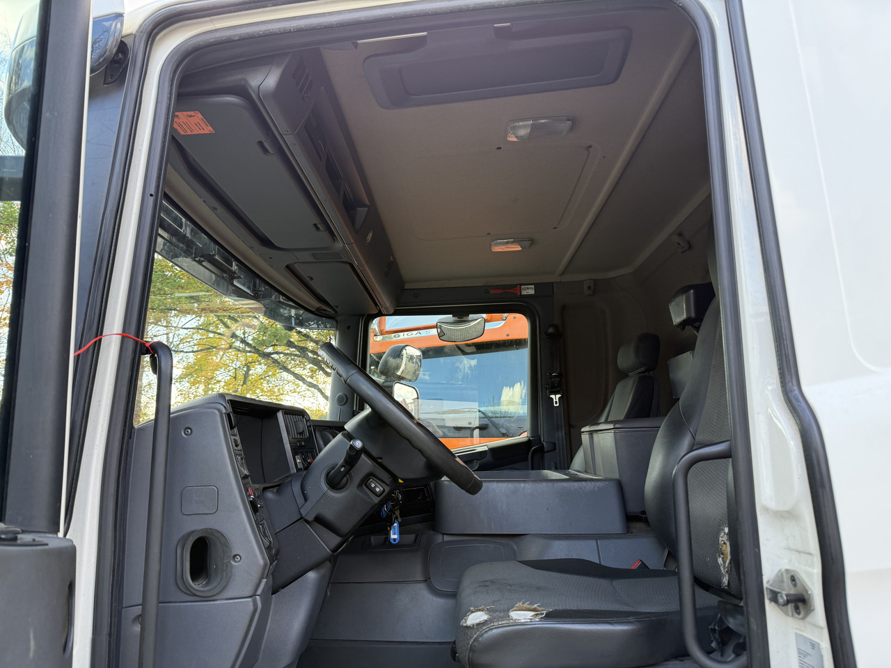 Scania P280 6X2*4 - الشاسيه شاحنة: صور 4 Scania P280 6X2*4 - الشاسيه شاحنة: صور 4