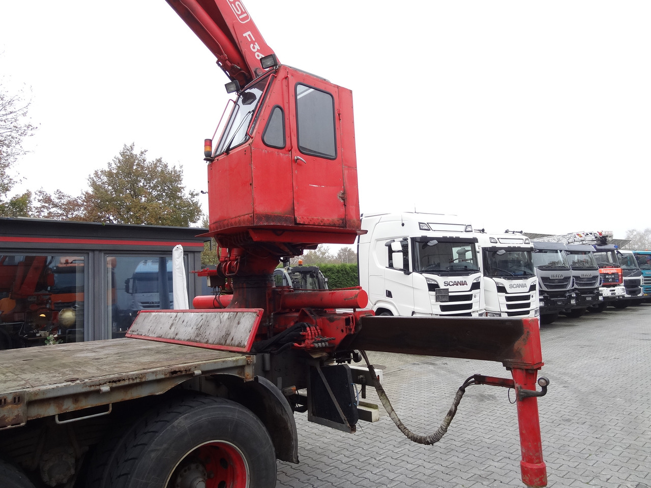 Scania R144 460 6X4 Fassi 360 bis 25 Meter - شاحنة كرين, شاحنات مسطحة: صور 2 Scania R144 460 6X4 Fassi 360 bis 25 Meter - شاحنة كرين, شاحنات مسطحة: صور 2