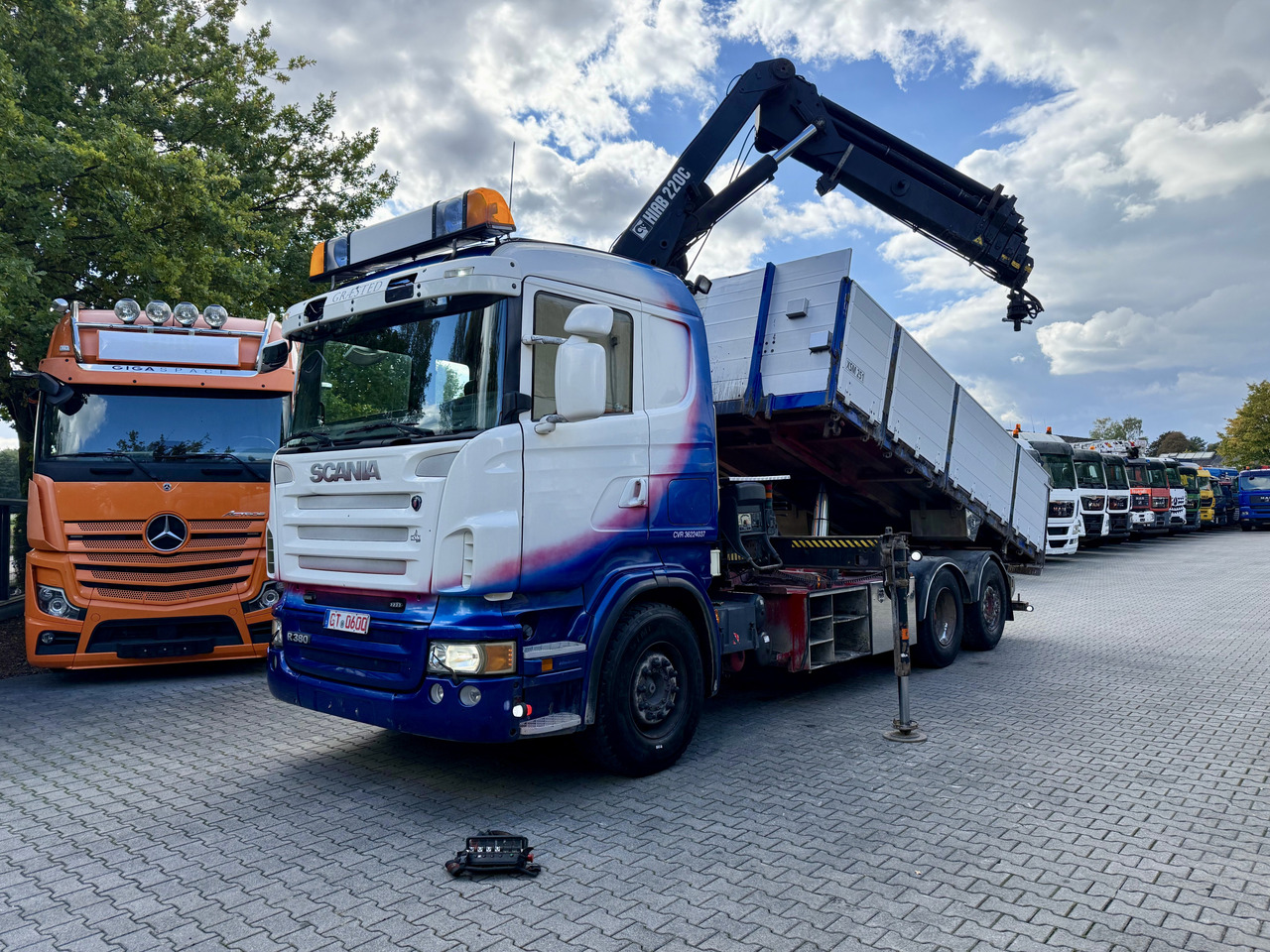 Scania R380 6X2*4 Kipper mit Kran HIAB 220 - قلابات, شاحنة كرين: صور 1 Scania R380 6X2*4 Kipper mit Kran HIAB 220 - قلابات, شاحنة كرين: صور 1
