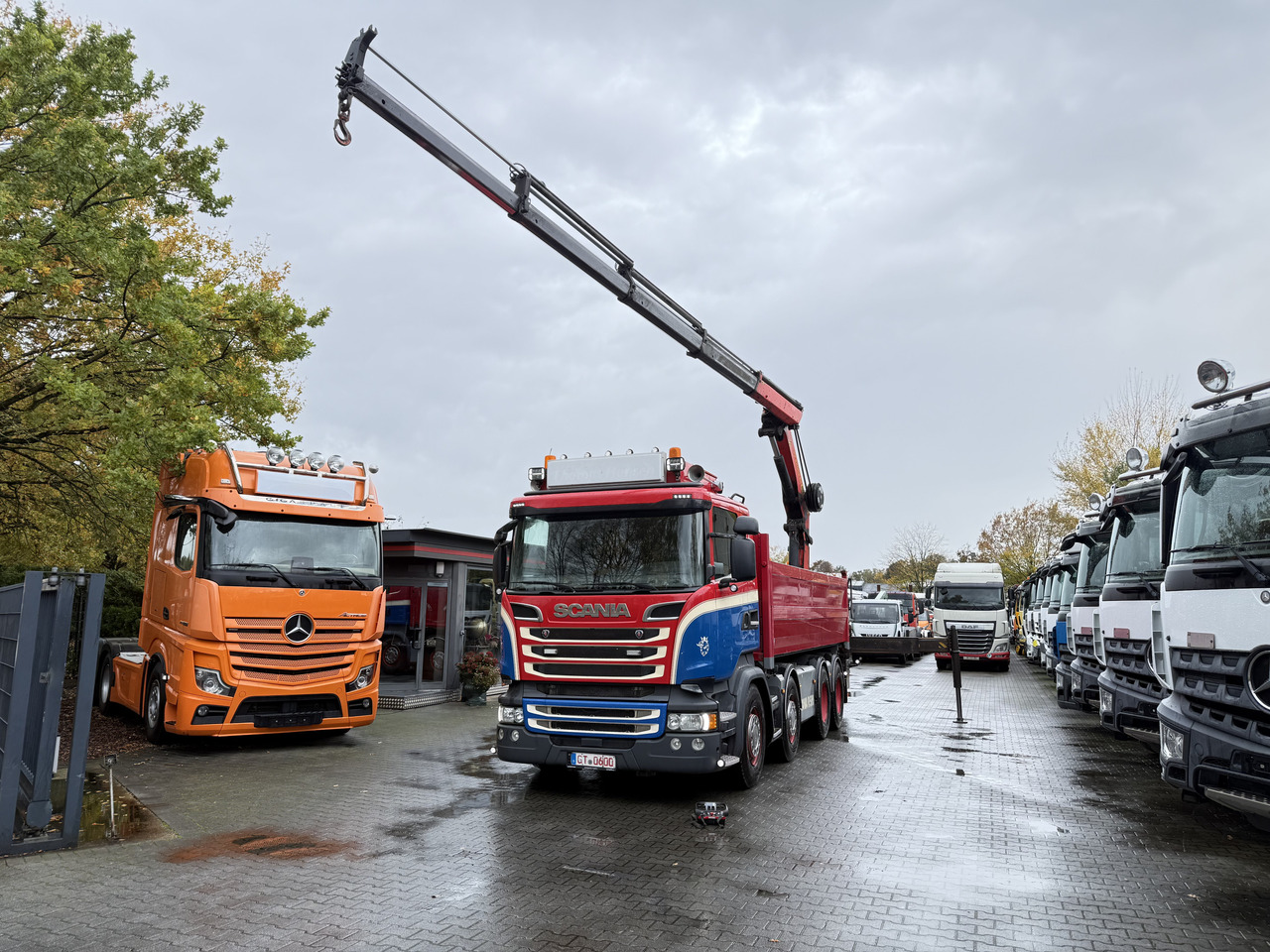 Scania R580 V8 8X4 Kipper Kran Palfinger 22002 - قلابات, شاحنة كرين: صور 2 Scania R580 V8 8X4 Kipper Kran Palfinger 22002 - قلابات, شاحنة كرين: صور 2