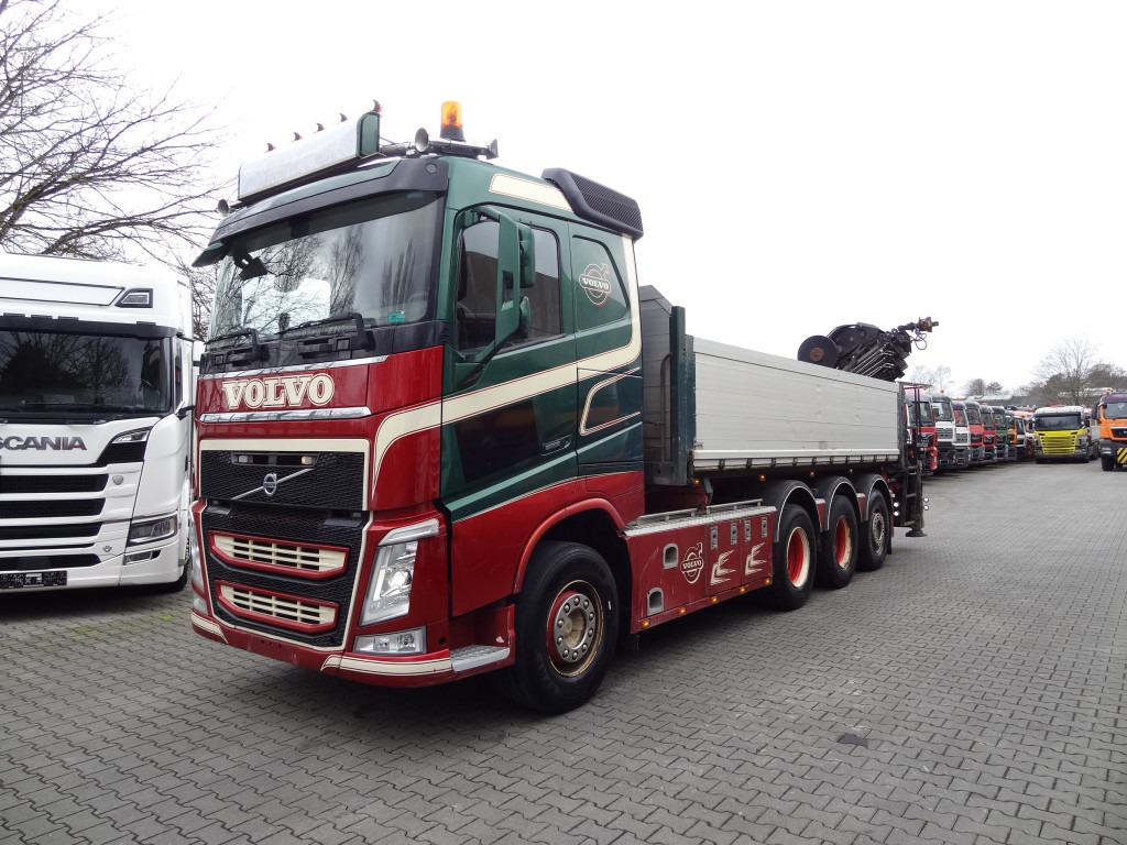 Volvo FH540 8X4 Kipper mit Kran Hiab 244-5 - قلابات, شاحنة كرين: صور 1 Volvo FH540 8X4 Kipper mit Kran Hiab 244-5 - قلابات, شاحنة كرين: صور 1