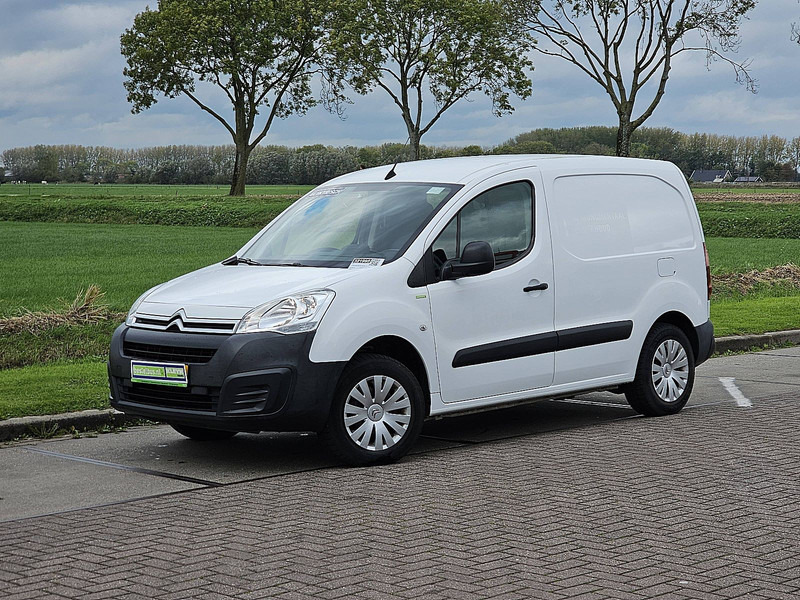 Citroën Berlingo 1.1 23kWH NAP Airco ! - الشاحنات الصغيرة صندوق مغلق, فان كهربائية: صور 2 Citroën Berlingo 1.1 23kWH NAP Airco ! - الشاحنات الصغيرة صندوق مغلق, فان كهربائية: صور 2