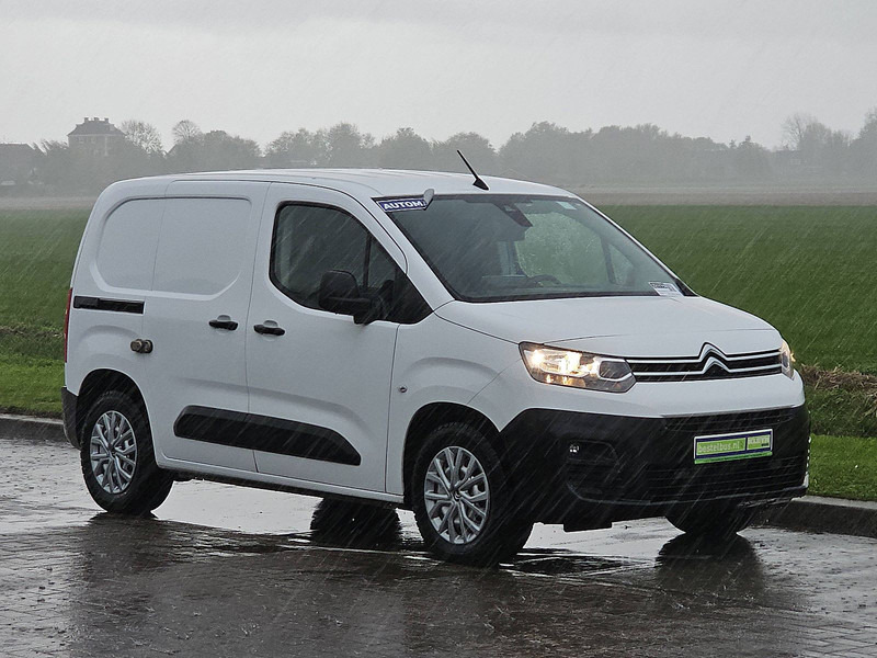 Citroën Berlingo 1.2 L1 Benzine Automaat! - الشاحنات الصغيرة صندوق مغلق: صور 5 Citroën Berlingo 1.2 L1 Benzine Automaat! - الشاحنات الصغيرة صندوق مغلق: صور 5