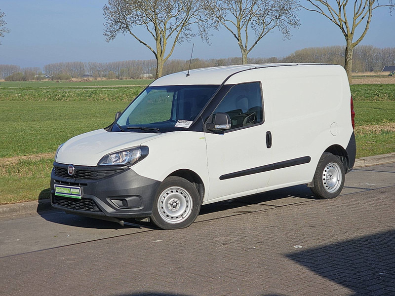 Fiat Doblò 1.3 L1 Airco Euro6 NAP! - الشاحنات الصغيرة صندوق مغلق: صور 2 Fiat Doblò 1.3 L1 Airco Euro6 NAP! - الشاحنات الصغيرة صندوق مغلق: صور 2