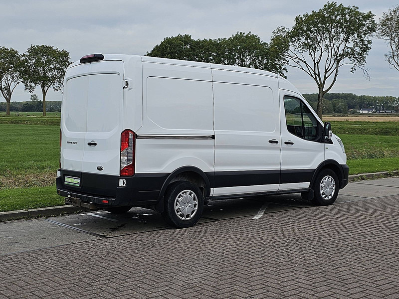 Ford Transit 2.0 TDCI 130 L2H2 - فان: صور 3 Ford Transit 2.0 TDCI 130 L2H2 - فان: صور 3