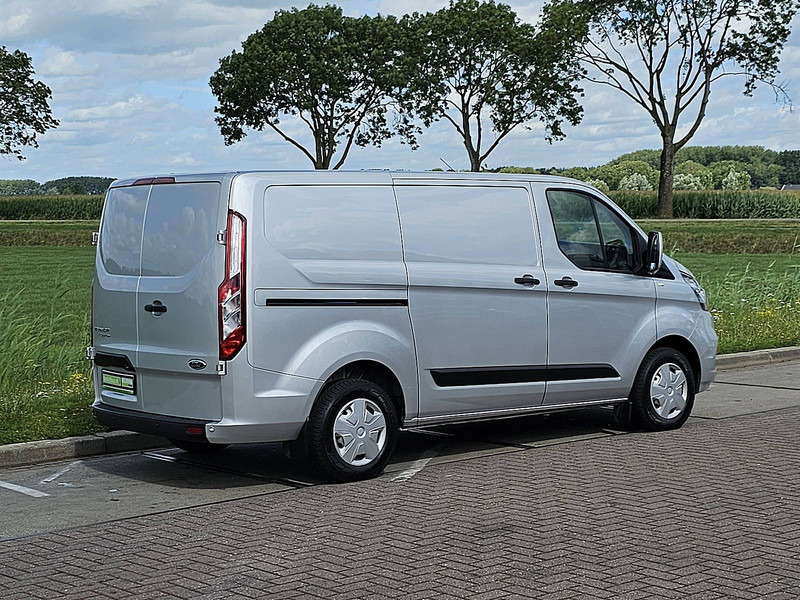 Ford Transit Custom 2.0 L1H1 Navi Airco - فان المدمجة: صور 3 Ford Transit Custom 2.0 L1H1 Navi Airco - فان المدمجة: صور 3