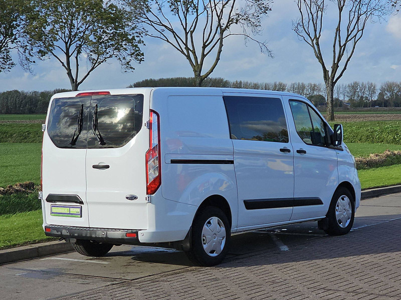Ford Transit Custom 2.0 L1H1 Navi Euro6 - فان المدمجة: صور 3 Ford Transit Custom 2.0 L1H1 Navi Euro6 - فان المدمجة: صور 3