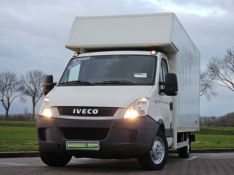 Iveco Daily 35 S 12 - الشاحنات الصغيرة صندوق مغلق: صور 1 Iveco Daily 35 S 12 - الشاحنات الصغيرة صندوق مغلق: صور 1