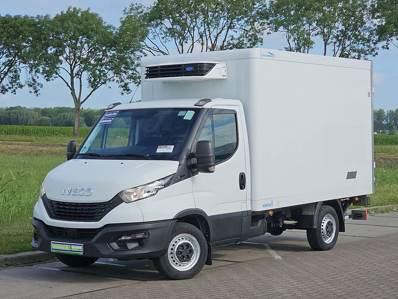 Iveco Daily 35S14 Koelwagen/Vriezer AC - الشاحنات الصغيرة المبردة: صور 2 Iveco Daily 35S14 Koelwagen/Vriezer AC - الشاحنات الصغيرة المبردة: صور 2