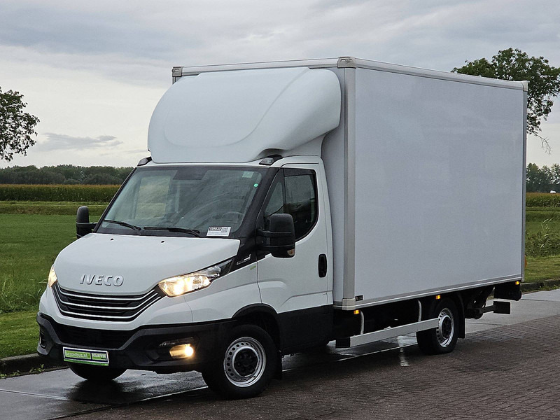 Iveco Daily 35S18 ac automaat EURO6 - الشاحنات الصغيرة صندوق مغلق: صور 2 Iveco Daily 35S18 ac automaat EURO6 - الشاحنات الصغيرة صندوق مغلق: صور 2