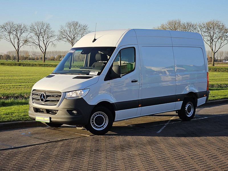 Mercedes-Benz Sprinter 314 L2H2 RWD Mbux Autom! - فان: صور 2 Mercedes-Benz Sprinter 314 L2H2 RWD Mbux Autom! - فان: صور 2