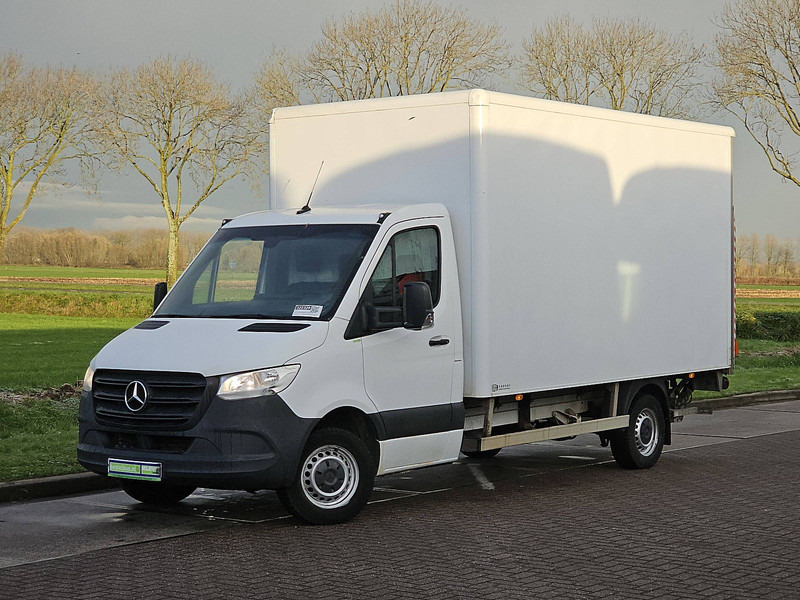 Mercedes-Benz Sprinter 315 Bakwagen Laadklep! - الشاحنات الصغيرة صندوق مغلق: صور 2 Mercedes-Benz Sprinter 315 Bakwagen Laadklep! - الشاحنات الصغيرة صندوق مغلق: صور 2