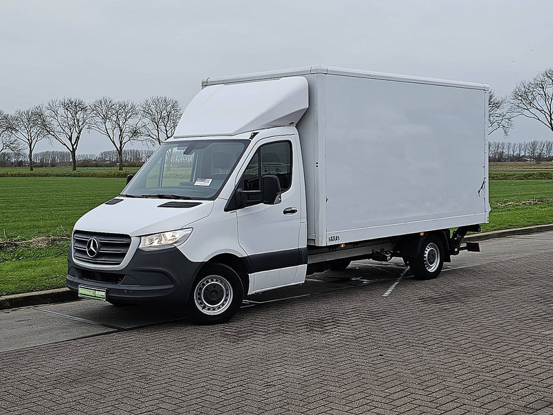 Mercedes-Benz Sprinter 316 Bakwagen Laadklep! - الشاحنات الصغيرة صندوق مغلق: صور 2 Mercedes-Benz Sprinter 316 Bakwagen Laadklep! - الشاحنات الصغيرة صندوق مغلق: صور 2