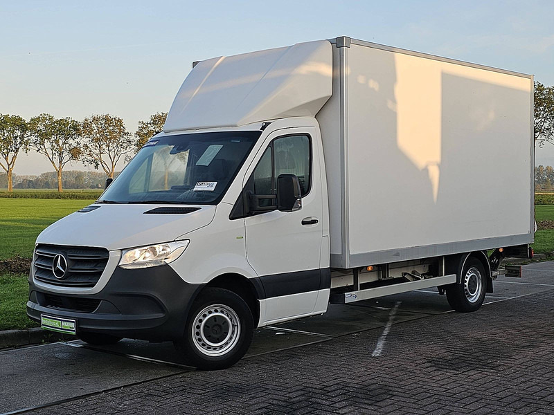 Mercedes-Benz Sprinter 316 Bakwagen Laadklep! - الشاحنات الصغيرة صندوق مغلق: صور 2 Mercedes-Benz Sprinter 316 Bakwagen Laadklep! - الشاحنات الصغيرة صندوق مغلق: صور 2
