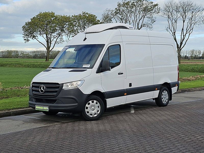 Mercedes-Benz Sprinter 316 L2H2 Koelwagen Mbux - الشاحنات الصغيرة المبردة: صور 2 Mercedes-Benz Sprinter 316 L2H2 Koelwagen Mbux - الشاحنات الصغيرة المبردة: صور 2