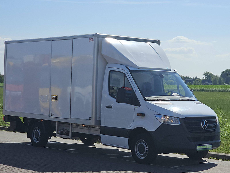 Mercedes-Benz Sprinter 317 Bakwagen Laadklep! - الشاحنات الصغيرة صندوق مغلق: صور 5 Mercedes-Benz Sprinter 317 Bakwagen Laadklep! - الشاحنات الصغيرة صندوق مغلق: صور 5