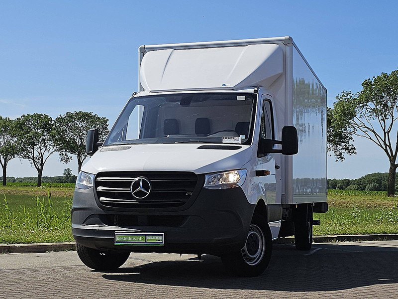 Mercedes-Benz Sprinter 317 Bakwagen Laadklep! - الشاحنات الصغيرة صندوق مغلق: صور 1 Mercedes-Benz Sprinter 317 Bakwagen Laadklep! - الشاحنات الصغيرة صندوق مغلق: صور 1