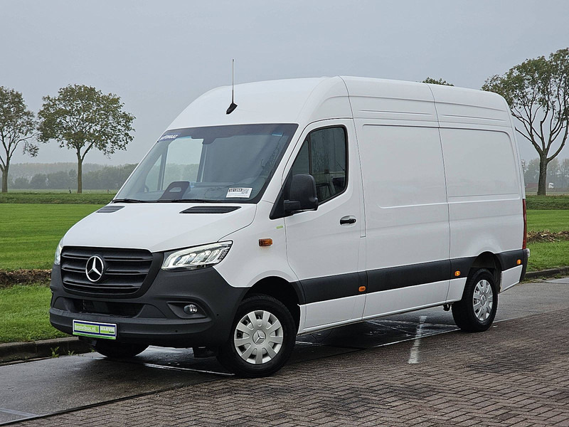 Mercedes-Benz Sprinter 317 L2H2 LED Mbux Autom! - فان: صور 2 Mercedes-Benz Sprinter 317 L2H2 LED Mbux Autom! - فان: صور 2