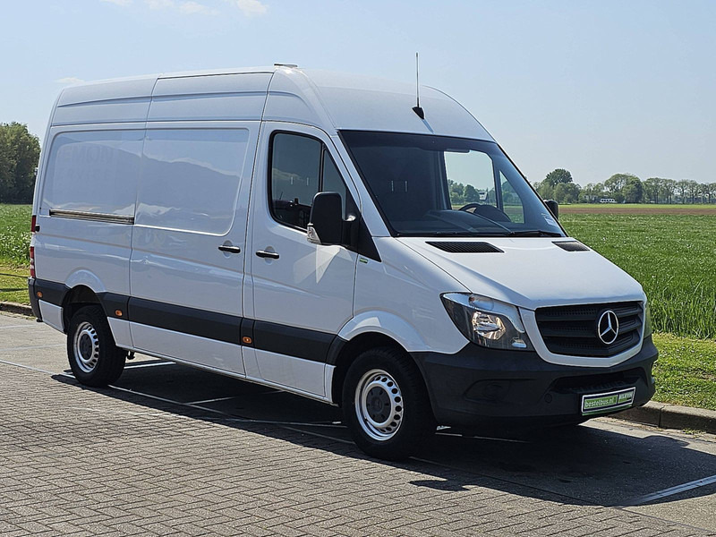 Mercedes-Benz Sprinter 319 AC V6 3.0 LTR EUR6! - فان: صور 5 Mercedes-Benz Sprinter 319 AC V6 3.0 LTR EUR6! - فان: صور 5