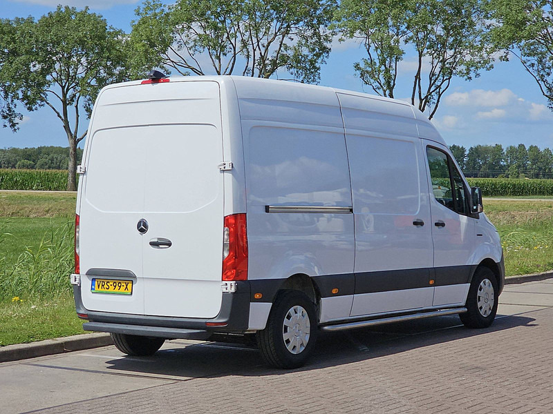 Mercedes-Benz eSprinter L2H2 35 KWH - فان, فان كهربائية: صور 3 Mercedes-Benz eSprinter L2H2 35 KWH - فان, فان كهربائية: صور 3