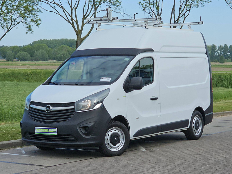 Opel Vivaro 1.6 ac 120 pk - فان المدمجة: صور 2 Opel Vivaro 1.6 ac 120 pk - فان المدمجة: صور 2