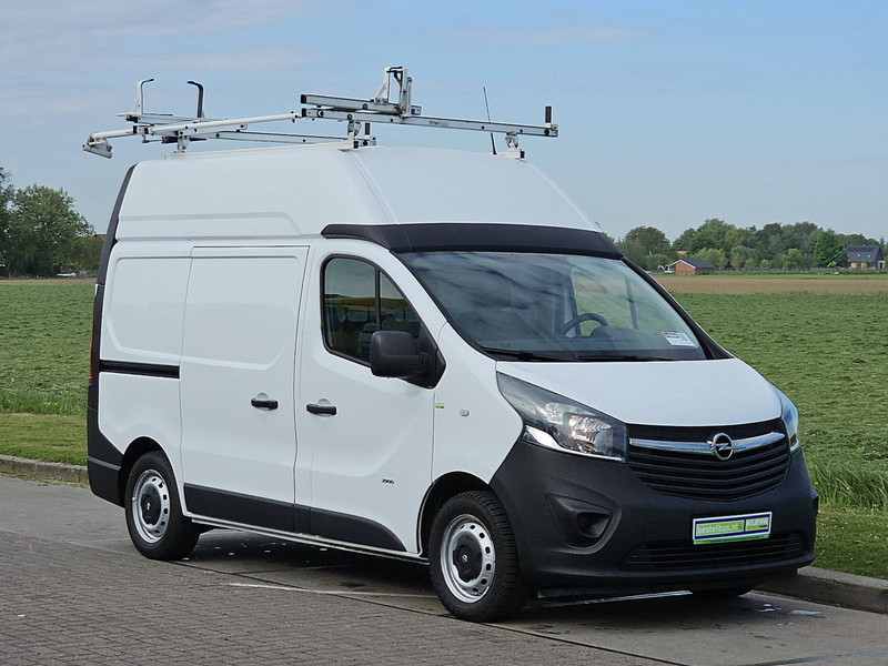 Opel Vivaro 1.6 ac 120 pk - فان المدمجة: صور 5 Opel Vivaro 1.6 ac 120 pk - فان المدمجة: صور 5