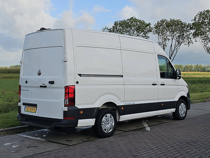 Volkswagen Crafter 35 E-CRAFTER L2H2 - فان, فان كهربائية: صور 3 Volkswagen Crafter 35 E-CRAFTER L2H2 - فان, فان كهربائية: صور 3