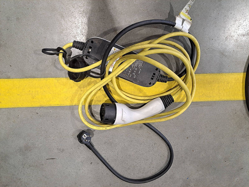 Volkswagen Crafter 35 E-Crafter L2H2 LED! - فان, فان كهربائية: صور 3 Volkswagen Crafter 35 E-Crafter L2H2 LED! - فان, فان كهربائية: صور 3
