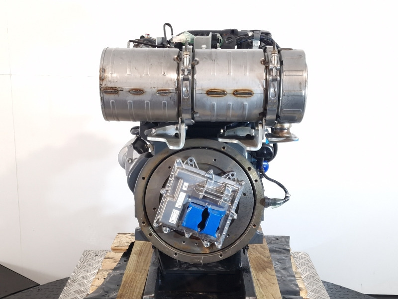Kubota V2403-CR-T-EF02 New Engine (Plant) - المحرك - آلات البناء: صور 4 Kubota V2403-CR-T-EF02 New Engine (Plant) - المحرك - آلات البناء: صور 4