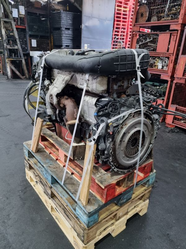 المحرك - شاحنة Renault DXI7 260-EUV Engine (Truck): صور 9