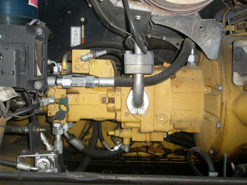 حفارة على عجلات Caterpillar M318D: صور 6