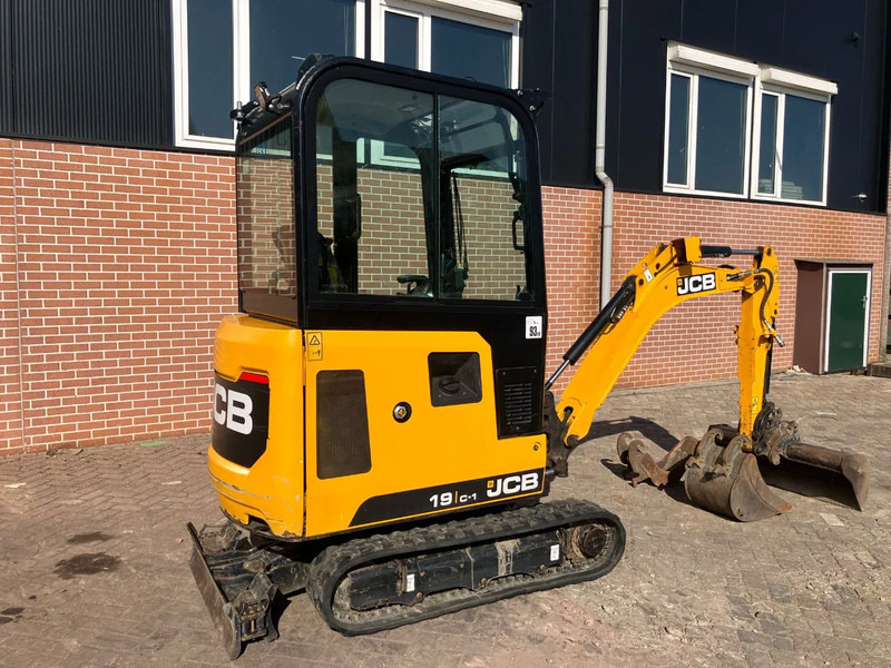 JCB 19C-1 - حفارة مصغرة: صور 3 JCB 19C-1 - حفارة مصغرة: صور 3