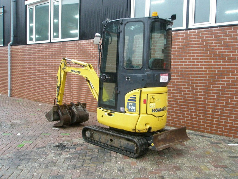 Komatsu PC16R-3HS - حفارة مصغرة: صور 2 Komatsu PC16R-3HS - حفارة مصغرة: صور 2