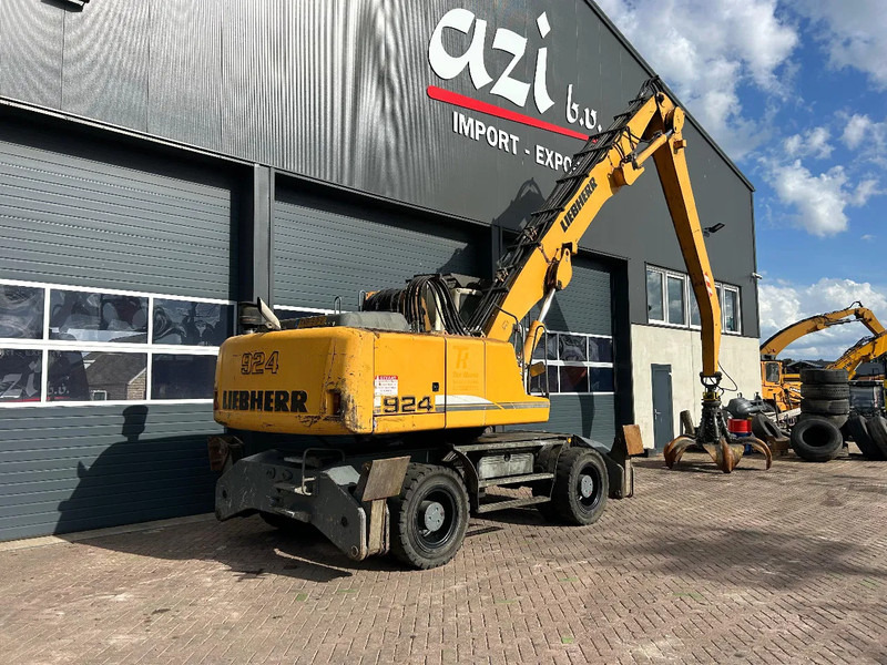Liebherr A924C - حفارة النقل والشحن: صور 4 Liebherr A924C - حفارة النقل والشحن: صور 4
