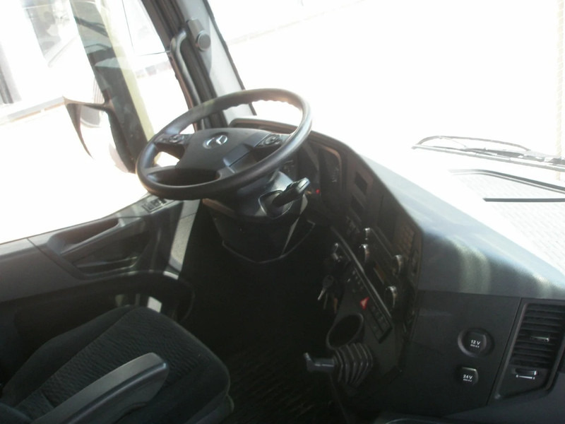 Mercedes-Benz Arocs 3351 3351 120 Ton - شاحنة جرار: صور 5 Mercedes-Benz Arocs 3351 3351 120 Ton - شاحنة جرار: صور 5