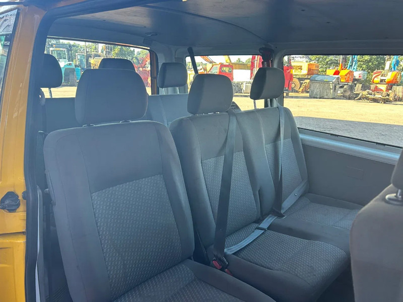 Volkswagen Transporter Kombi - حافلة: صور 5 Volkswagen Transporter Kombi - حافلة: صور 5