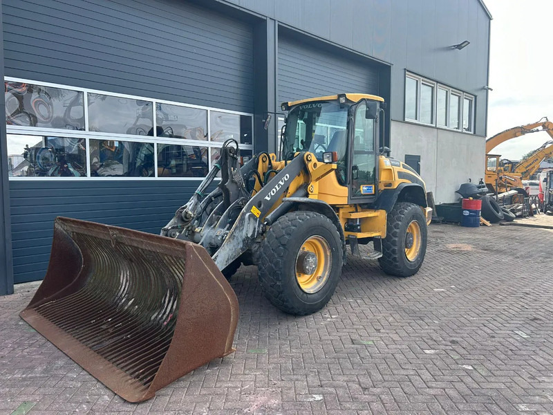 Volvo L45G - اللودر بعجل: صور 1 Volvo L45G - اللودر بعجل: صور 1