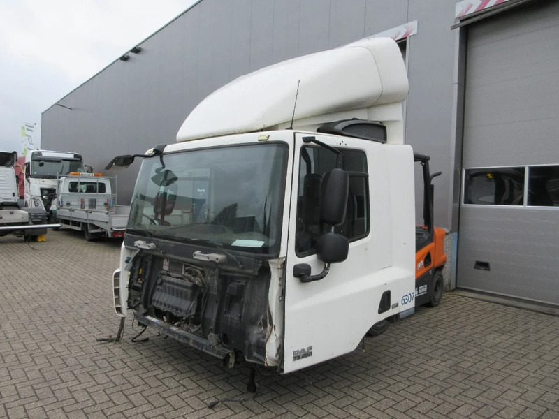 DAF DAF CF 75 DAGCABINE MODEL EURO 5 - الكابينة والداخلية - شاحنة: صور 5 DAF DAF CF 75 DAGCABINE MODEL EURO 5 - الكابينة والداخلية - شاحنة: صور 5