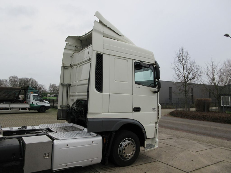 DAF XF 106 CABINE COMPLEET - الكابينة والداخلية - شاحنة: صور 4 DAF XF 106 CABINE COMPLEET - الكابينة والداخلية - شاحنة: صور 4