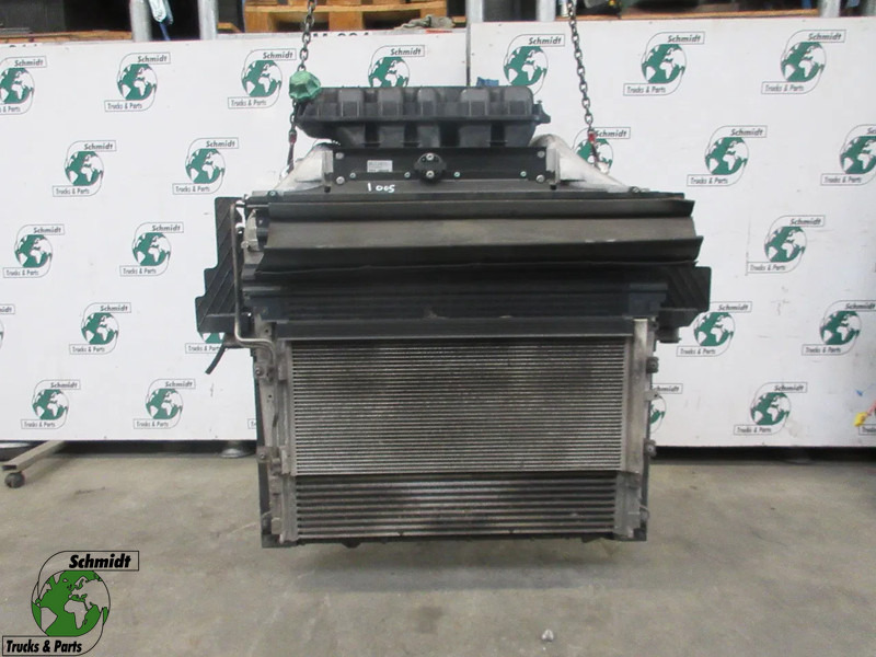 MAN 81.06101-6812 // 81.06130-0240 RADIATEUR INTERCOOLER 18.430 TGS /2023 - المشعاع - شاحنة: صور 1 MAN 81.06101-6812 // 81.06130-0240 RADIATEUR INTERCOOLER 18.430 TGS /2023 - المشعاع - شاحنة: صور 1