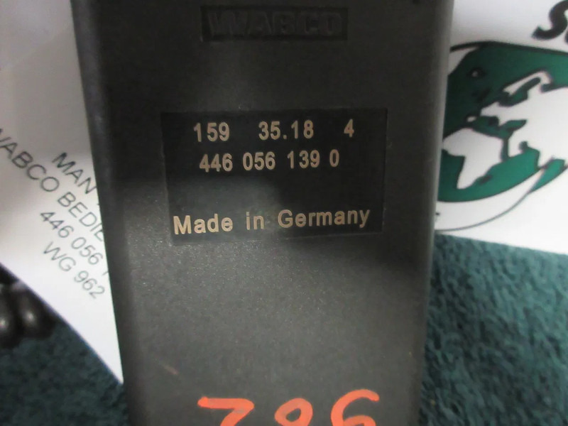MAN 81.25505-6601 WABCO 446 056 139 0 ECAS BEDINGEN MAN TGS TGX EURO 6 - النظام الكهربائي - شاحنة: صور 2 MAN 81.25505-6601 WABCO 446 056 139 0 ECAS BEDINGEN MAN TGS TGX EURO 6 - النظام الكهربائي - شاحنة: صور 2