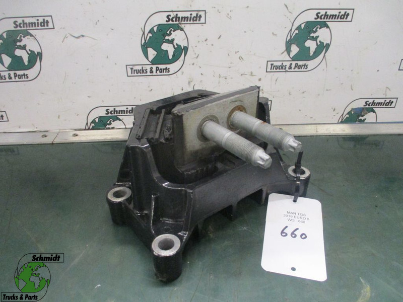 MAN 81.96210-0593 motor steun achter TGS Nieuwe - الإطار / الشاسيه - شاحنة: صور 1 MAN 81.96210-0593 motor steun achter TGS Nieuwe - الإطار / الشاسيه - شاحنة: صور 1