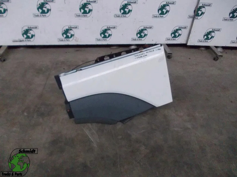 Mercedes-Benz A 960 890 15 90 MERCEDES BENZ 1845 MP4 GEREDSCHAPS KAST EURO 6 - الكابينة والداخلية - شاحنة: صور 1 Mercedes-Benz A 960 890 15 90 MERCEDES BENZ 1845 MP4 GEREDSCHAPS KAST EURO 6 - الكابينة والداخلية - شاحنة: صور 1