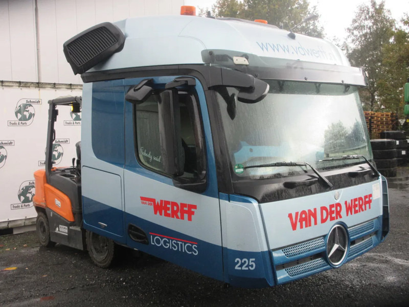 Mercedes-Benz MERCEDES BENZ 1845 MP4 CABINE VOOR DELEN DONOR MODEL 2016 - الكابينة والداخلية - شاحنة: صور 2 Mercedes-Benz MERCEDES BENZ 1845 MP4 CABINE VOOR DELEN DONOR MODEL 2016 - الكابينة والداخلية - شاحنة: صور 2